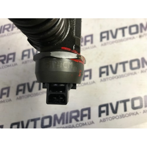 Топливная форсунка Audi A4 (B8) 2.0 TDI 2007-2015 038130073BJ 